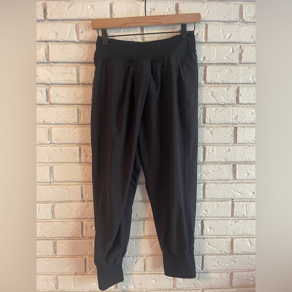 Lululemon Size 6 Drape Front Drape Joggers Dance